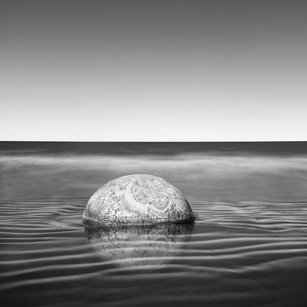 ROCK FORMATION -NEW ZEALAND -2024