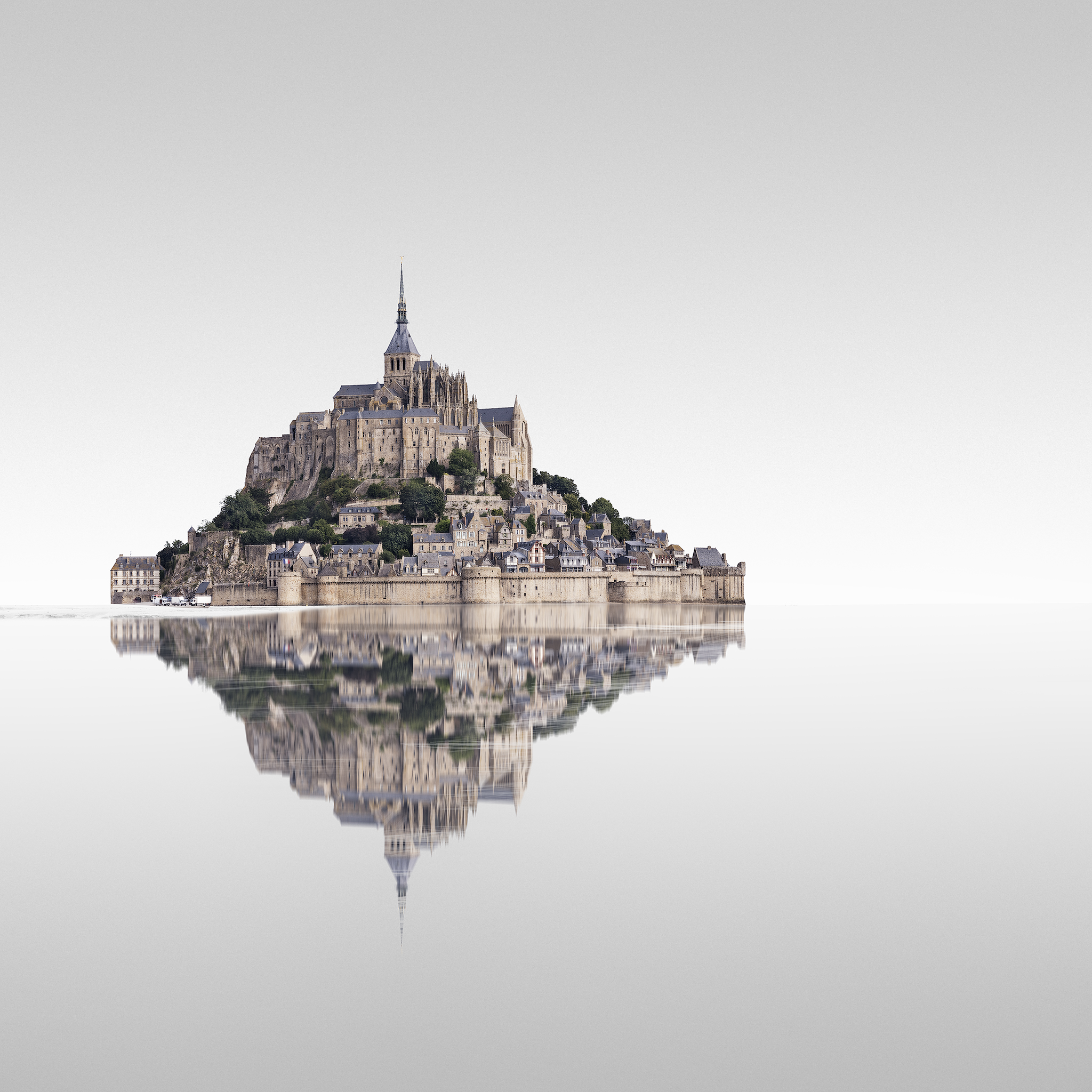 SOLITARY KINGDOM -FRANCE -2025